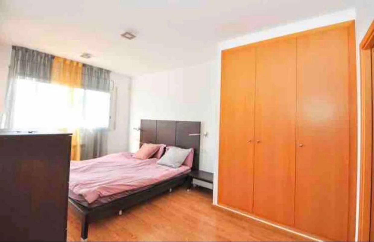Vakantiehuis Wonderful Townhouse On Sa Boadella Beach *