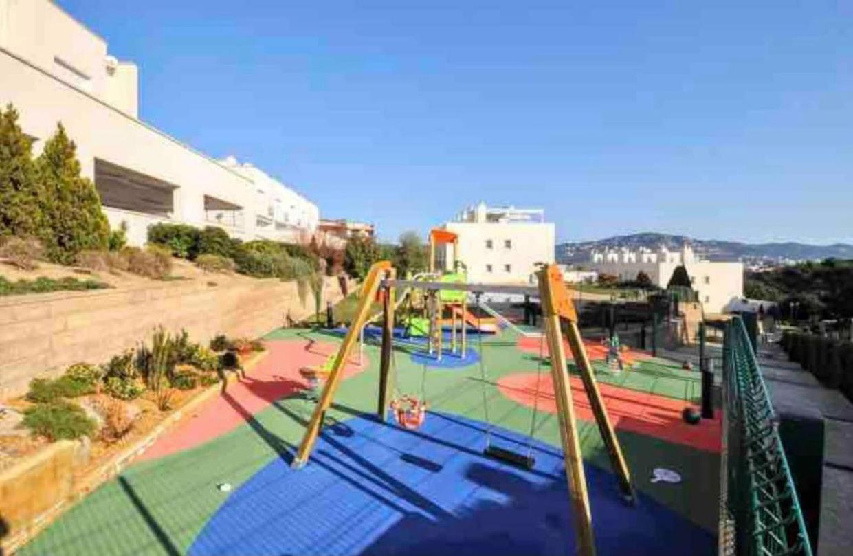 Vakantiehuis Wonderful Townhouse On Sa Boadella Beach Lloret de Mar